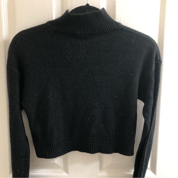 Black rainbow sweater - Picture 3 of 3